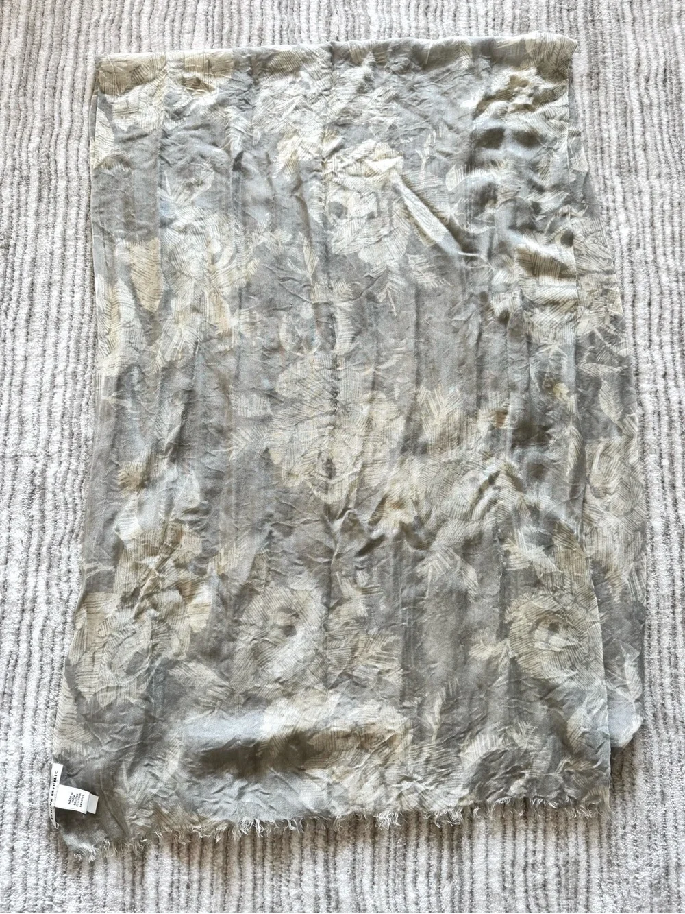 Banana Republic Silk Wool Floral Rectangle Fringe Scarf